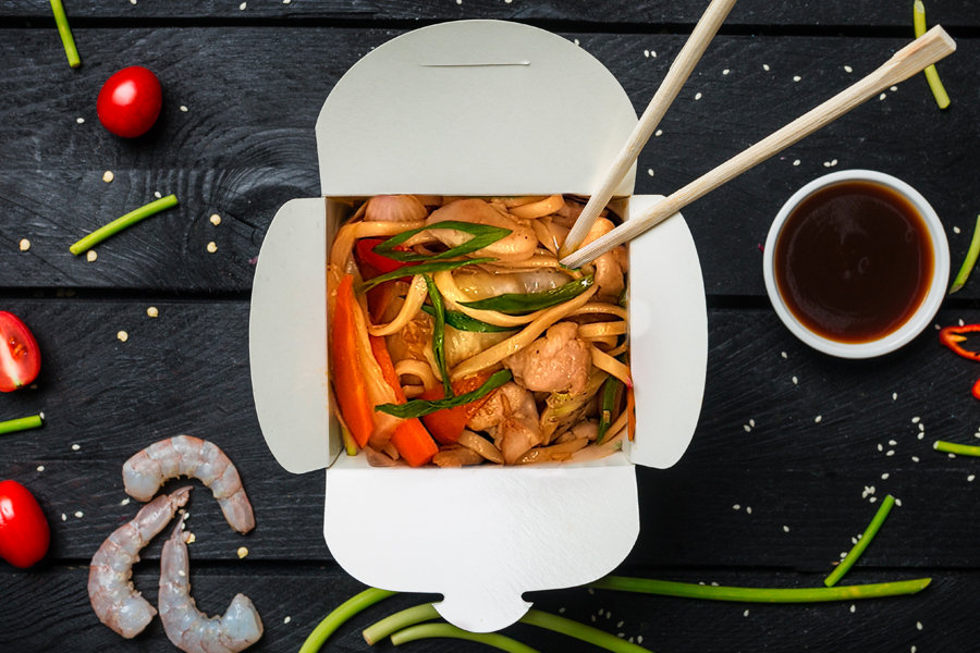 WOK с курицей и пшеничной лапшой Удон, с устричным соусом WOK с курицей и пшеничной лапшой Удон, с устричным соусом